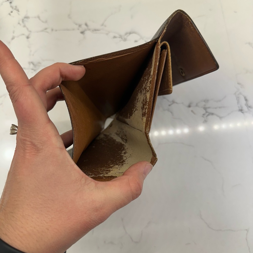 Louis Vuitton Brown and Gold Monogram Clutch - Picture 13 of 14